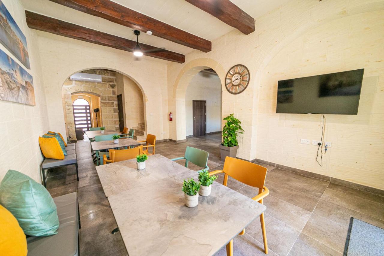 49 Sunrise Lodge Għajnsielem 외부 사진
