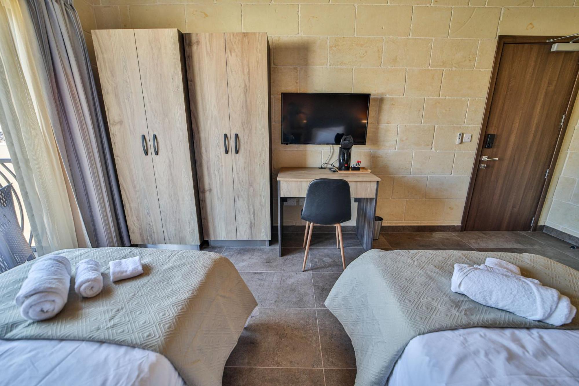 49 Sunrise Lodge Għajnsielem 외부 사진