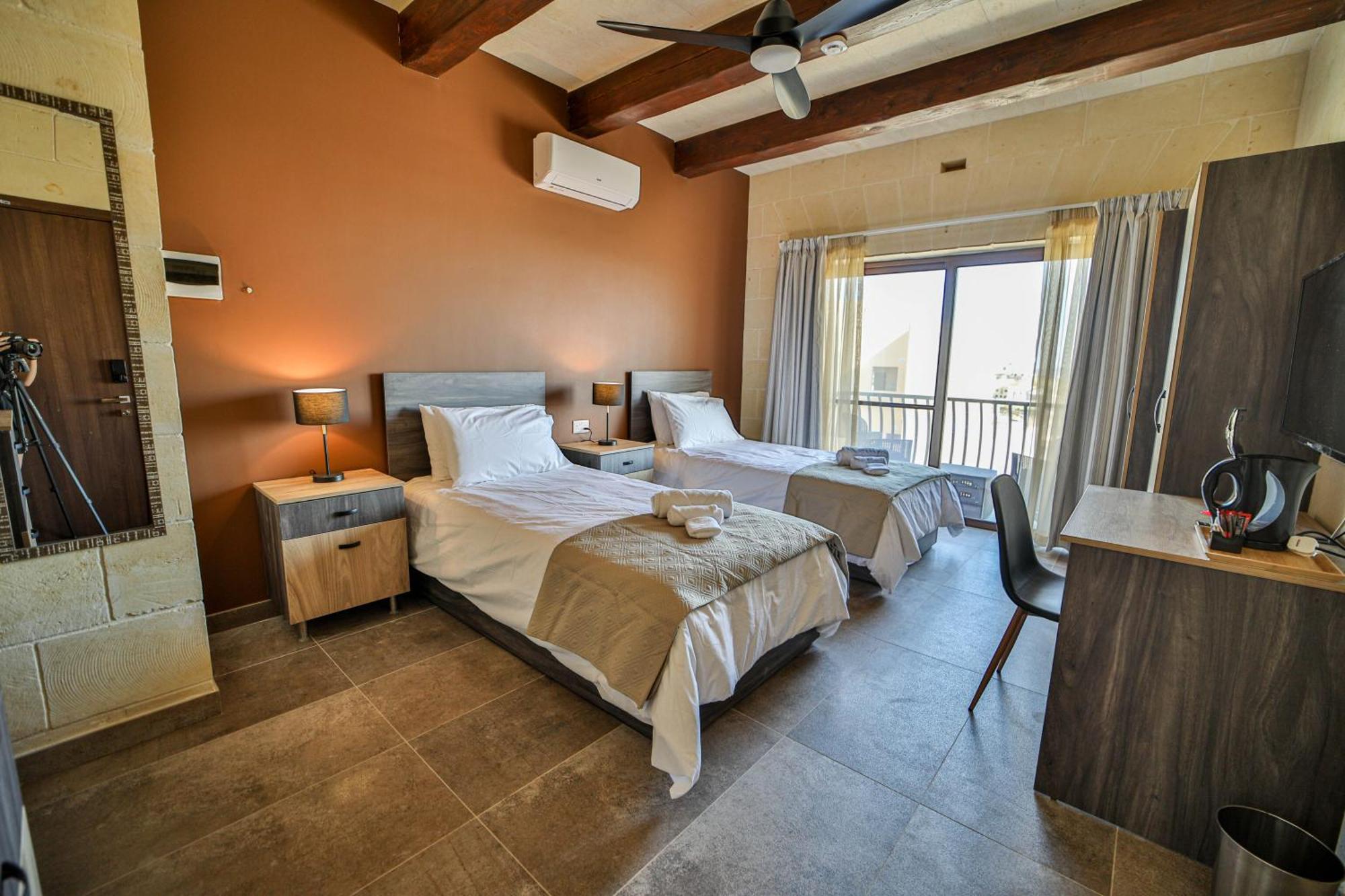 49 Sunrise Lodge Għajnsielem 외부 사진